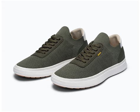 Shop Men's Green Shoes & Sneakers 